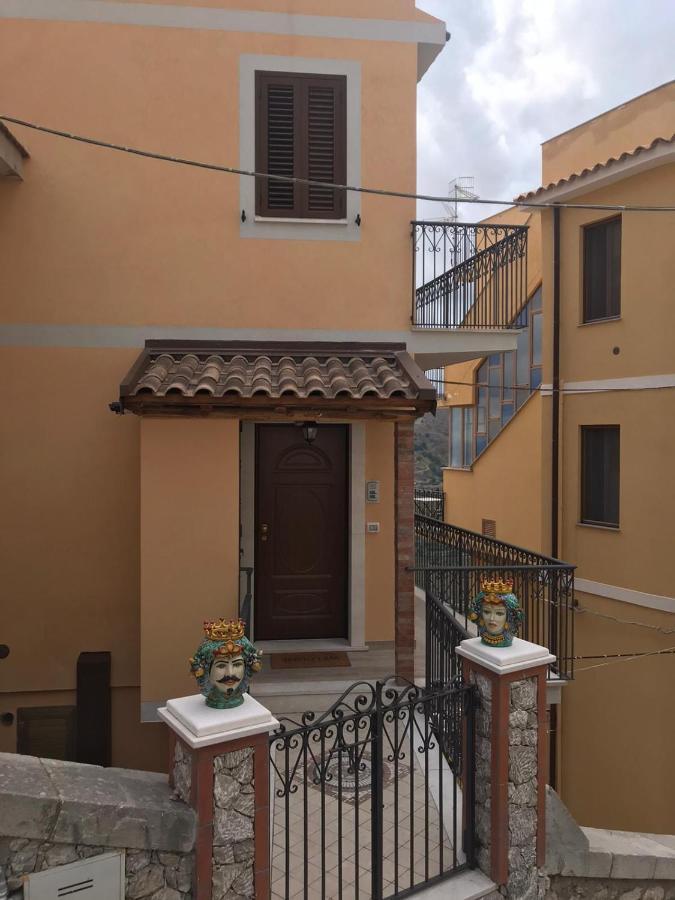 Casa Vacanza Cundari Castelmola Ngoại thất bức ảnh