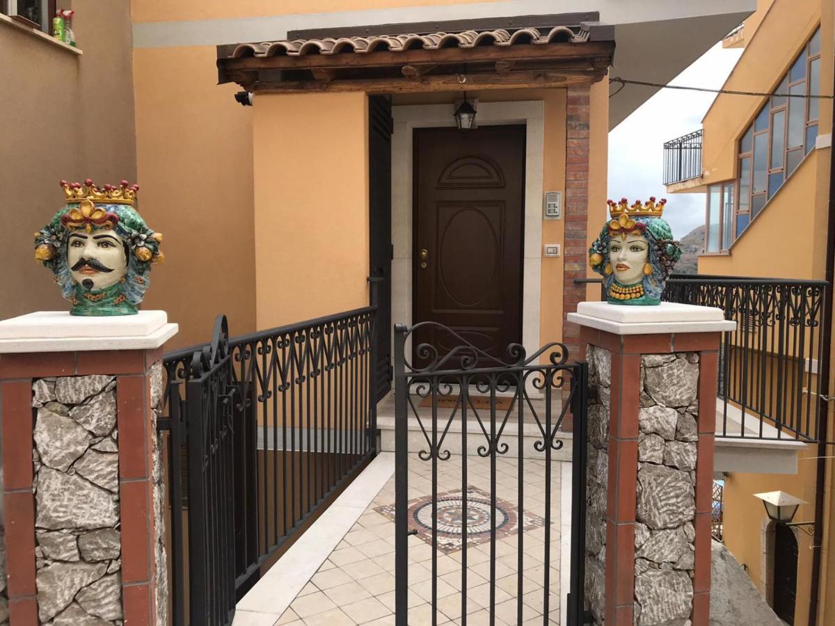 Casa Vacanza Cundari Castelmola Ngoại thất bức ảnh